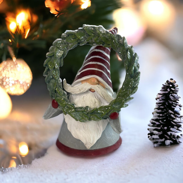 Gnome w/Large Frosted Wreath