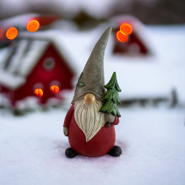 Gnome with Holly Hat
